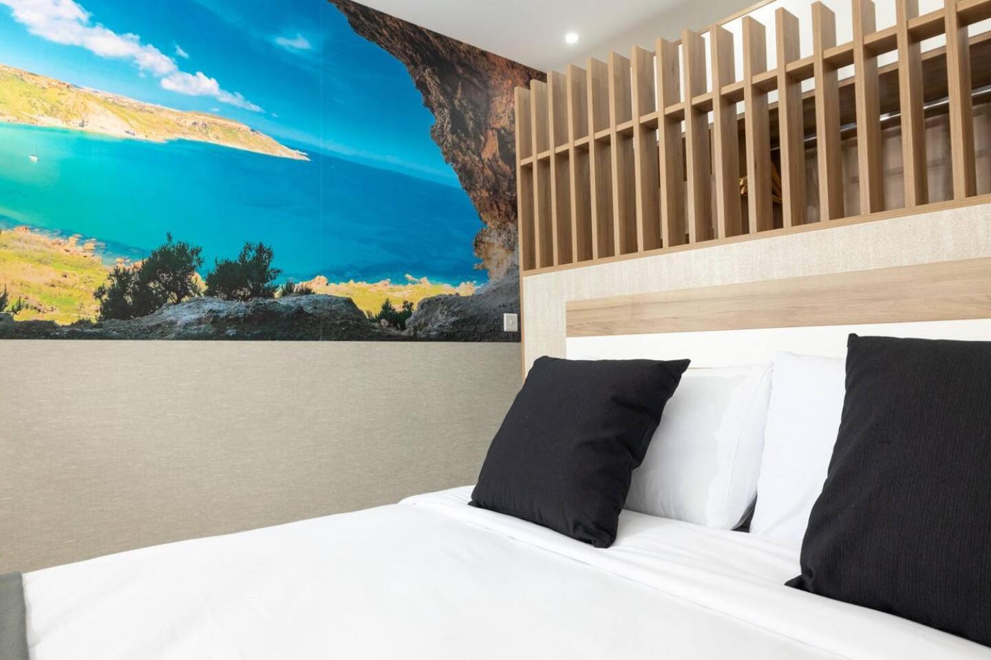 Ivory Suite Seafront With Views!- Fl 15 By Homely San Pawl il-Baħar Kültér fotó