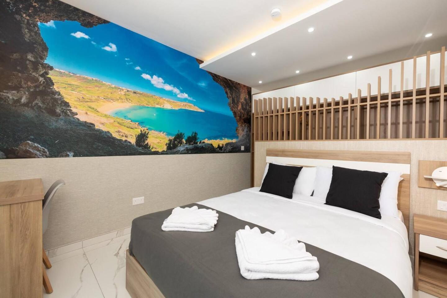 Ivory Suite Seafront With Views!- Fl 15 By Homely San Pawl il-Baħar Kültér fotó